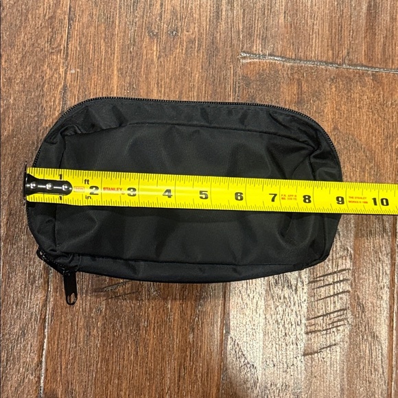 Black Men's Small Travel Toiletry Bag / Pen Holder - Picture 5 of 6